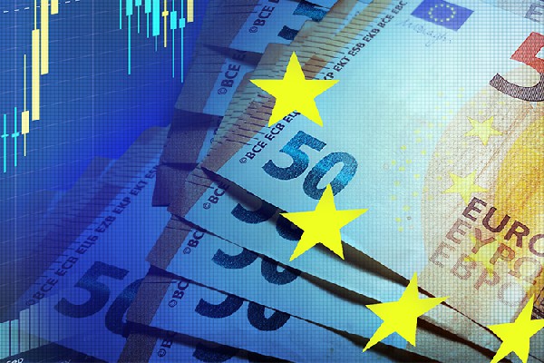 英国央行宣布降息25个基点